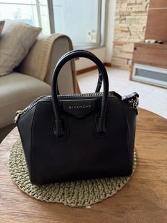 (Category: ) located in . Submitted by fashiontrendd (Listing ID 1446411726, Image 1). Description: .