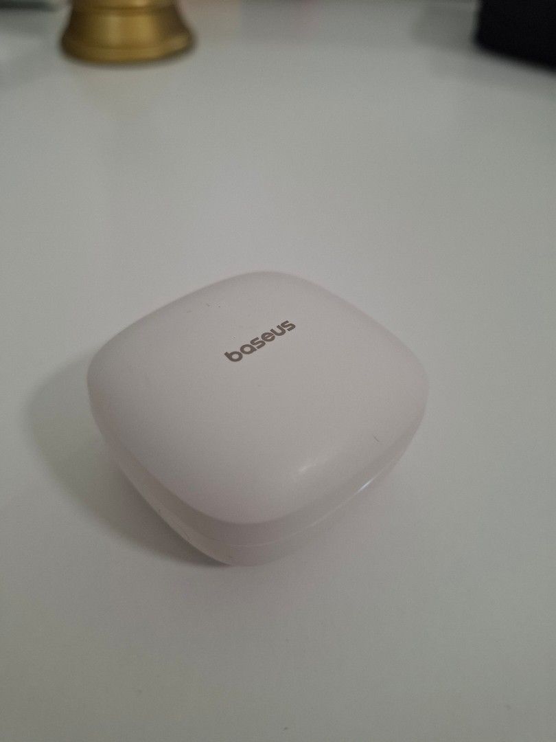 Baseus White Hello Kitty Wireless Earbuds494691877976156162