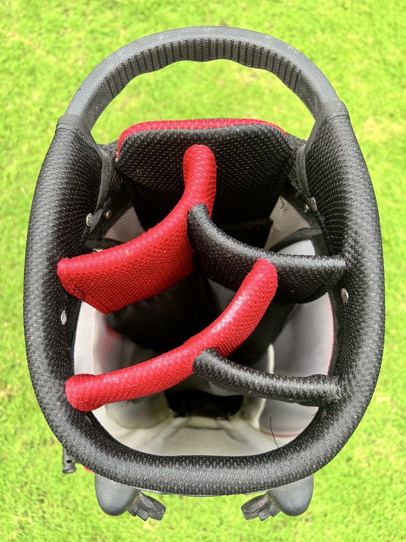 Benross Golf Stand Bag - White/Red (Category: Golf) located in Cebu City. Submitted by xperiaz3 (Listing ID 1446432598, Image 3). Description: - White Benross golf stand bag with red accents - includes black cover - 35” bag length - Multiple pockets for ample storage - Functional stand mechanism - Includes comfortable shoulder straps - Plenty of space for all your golf clubs - Ready to hit the golf course!.