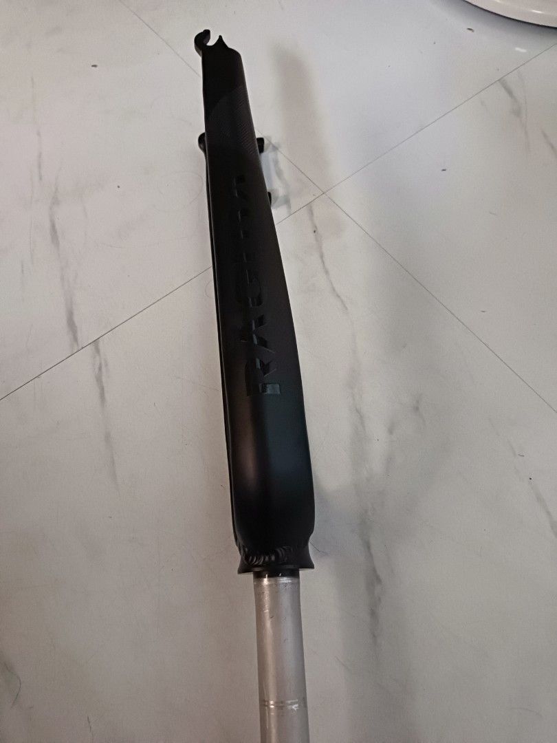 Black Bicycle Fork with Silver Steerer Tube (Category: Bicycles) located in Caloocan City. Submitted by lanzclot2525033 (Listing ID 1446359658, Image 1). Description: - Black bicycle fork - Silver steerer tube - Compatible with standard bikes - Ideal for new builds or as a replacement part - Feel free to ask questions!.