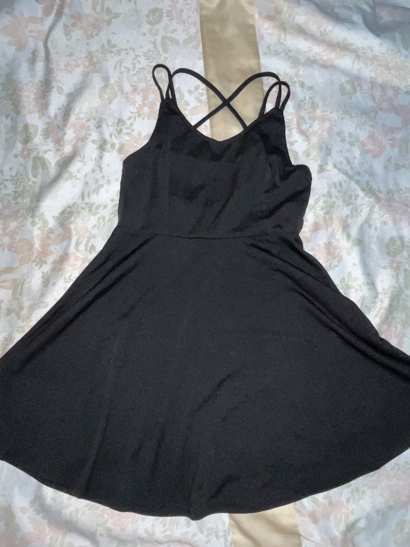 Black Criss-Cross Back Mini Dress (Category: Dresses) located in Manila. Submitted by jsantos_16 (Listing ID 1446378953, Image 1). Description: - Cute black mini dress - Criss-cross strap detail on the back - Perfect for parties or a night out - Versatile for dressing up or down RFS: Decluttering.