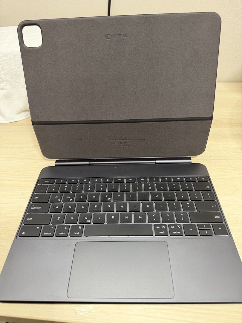 Black Tablet Keyboard Case with Accessories494498621497681922