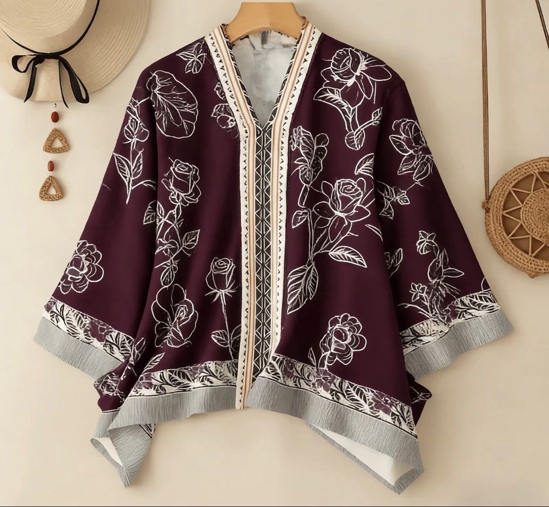 Blouse (kimono) (Category: Blouses) located in Puchong. Submitted by hanpreloved.hm (Listing ID 1446476261, Image 1). Description: Condition 9/10 Wore once Material polyster .