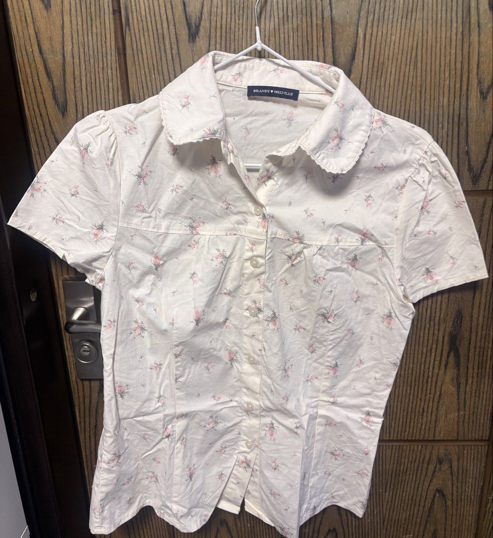 Bm shirt （分類：T-shirt）位於 Hong Kong。 由 abbythm 提交（商品編號 1446352906，圖片 2）。簡介： BM。