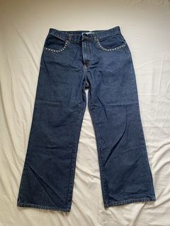 (Category: ) located in . Submitted by lovingmnl (Listing ID 1446423487, Image 1). Description: .