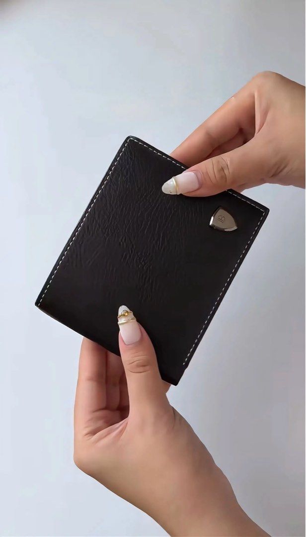 Bostanten gift set (wallet and belt) (Category: Announcements) located in Tarlac. Submitted by mileeeesss (Listing ID 1446509951, Image 2). Description: ❗️payment first policy ❗️ Bostanten gift set (wallet and belt Selling for: 550 Why selling cheaper? • Super dami kong tambak, need na ma-dispose (affiliate si seller) • Video available — ginawan ko lang rin ng video para mapromote Payment & Delivery: • MOP: GCash • Meet-up: Teresa Tibag, Fiesta S