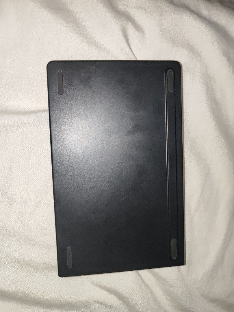 (BROKEN) Bluetooth Foldable Keyboard -NOT WORKING FOR SPARE PARTS (Category: Computer Keyboard) located in Antipolo. Submitted by frost.bite (Listing ID 1446464221, Image 2). Description: BROKEN / NOT WORKING / FOR SPARE PARTS - Lights up when charged (type C) - Shuts down and doesn't work. - Missing Screws.