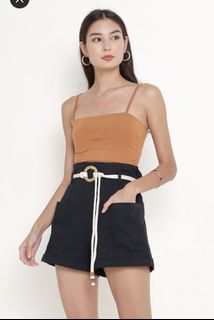 (Category: ) located in . Submitted by urkindofwardrobe (Listing ID 1446401635, Image 1). Description: .