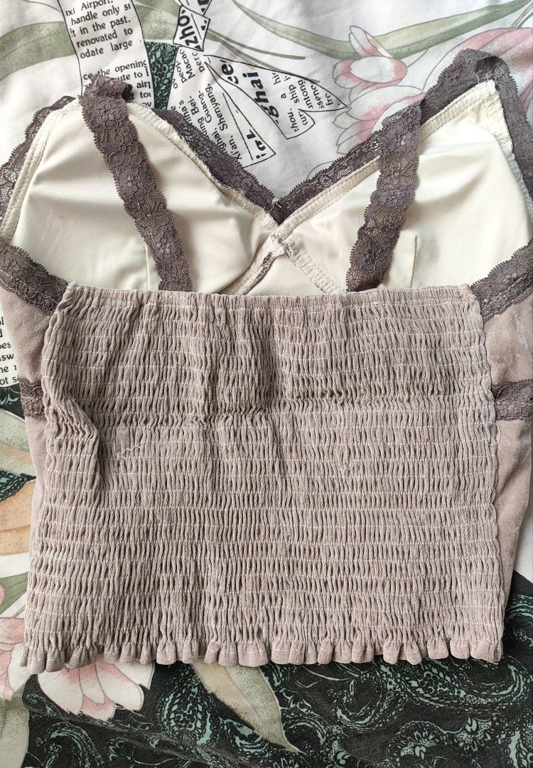 Camisole with lace detail (Category: Sleeveless) located in Makati City. Submitted by declutterwithcath (Listing ID 1446439594, Image 3). Description: .
