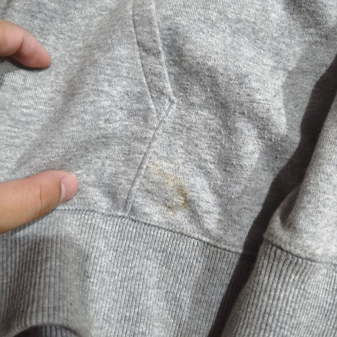 Champion Grey Hoodie Sweatshirt (Category: Coats, Jackets and Outerwear) located in Paranaque City. Submitted by bella0712 (Listing ID 1446435143, Image 3). Description: - Grey Champion hoodie - Classic Champion logo on front - Small Champion logo on sleeve - Size: Medium.
