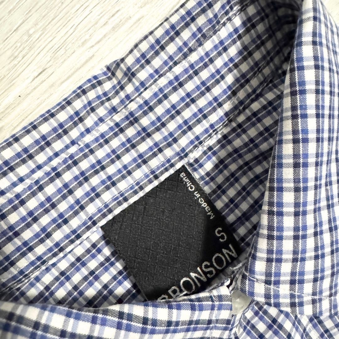 Checkered Button Down Polo (Category: Tshirts & Polo Shirts ) located in Manila. Submitted by destashedmnl2 (Listing ID 1446401201, Image 2). Description: 💫 FREE SHIPPING WITHIN METRO MANILA 💫 (₱500 & up worth of purchase via J&T) ✨ Size: S-Semi L ✨ Measurement: W- 21" L- 28" 🩶 Message me for more info/photos. 😊 🩶 MOP: BDO/BPI/GCASH/GOTYME 🩶 MOD: -Lalamove (Same Day Delivery: Metro Manila and nearby provinces) -J&T ; starts at ₱50 sf (Metro