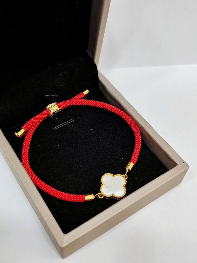 Clover Shape Bracelet (Category: Bracelets) located in Manila. Submitted by sam_nic (Listing ID 1446435970, Image 3). Description: 18k Clover shape Red Clover 51pcs All White Clover 48pcs Black & White Clover 20pcs white & Red Clover 12pcs Black & Red Clover 6pcs payment first policy, murayta 💯 | no cod To order— code + price.