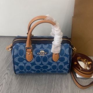 (Category: ) located in . Submitted by premiumoutlets. (Listing ID 1446499455, Image 1). Description: .