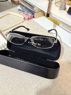 (Category: ) located in . Submitted by preloved_micmic (Listing ID 1446454939, Image 1). Description: .