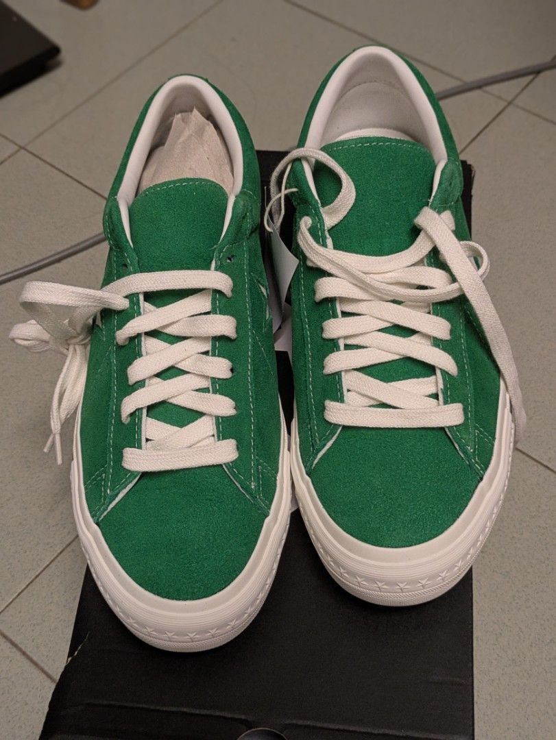 Converse One Star (Category: Sneakers) located in Kuantan. Submitted by matdaud (Listing ID 1446471469, Image 2). Description: Converse One Star Brand New Original Size Uk9/Us10.