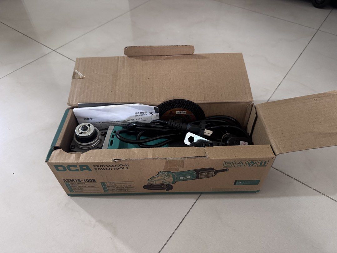 DCA ASM18-100B Angle Grinder Power Tool