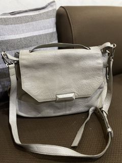 (Category: ) located in . Submitted by saveandstyleph (Listing ID 1446384297, Image 1). Description: .