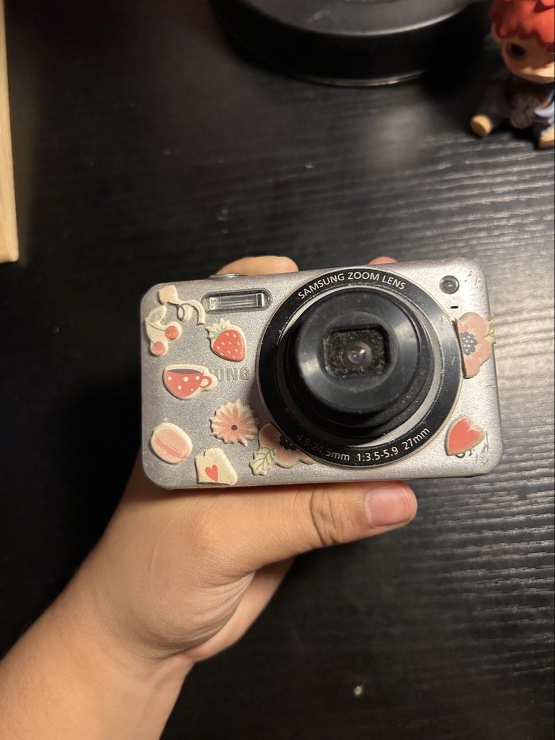 Defective Samsung Digital Camera (Category: Cameras) located in Batangas. Submitted by keiiiiiii_ (Listing ID 1446525110, Image 2). Description: 💌for repair/parts/display only 💌mop: maya:banktransfer.