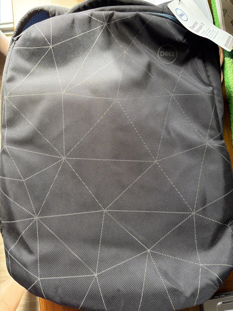 Dell Essential Backpack 15494637203724718080
