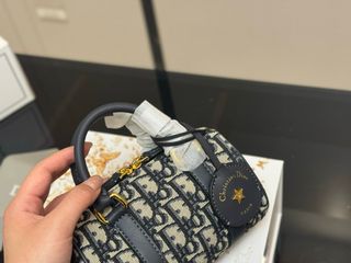 由 zealmount8 (刊登 ID 1446369068，圖片 1) 提交，位於 的 (類別：)，說明：。