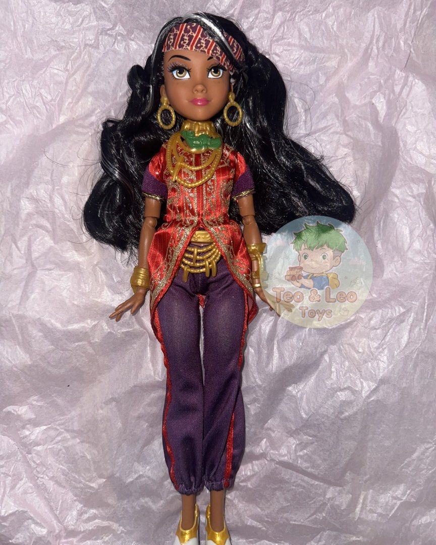 Disney Descendants Genie Chic Freddie Doll (Category: Figurines & Statues) located in Quezon City. Submitted by tandltoys (Listing ID 1446404229, Image 2). Description: Disney Descendants Genie Chic Freddie Doll by Hasbro Stored only. Tight joints. Hair needs TLC, no yellowing. What you see is what you get. MOP: Gcash, BPI MOD: Same day delivery at buyer’s expense Available to Metro Manila buyers only Fixed Price. Last Price Posted .