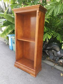(Category: ) located in . Submitted by SecondHand_Furniture (Listing ID 1446421061, Image 1). Description: .