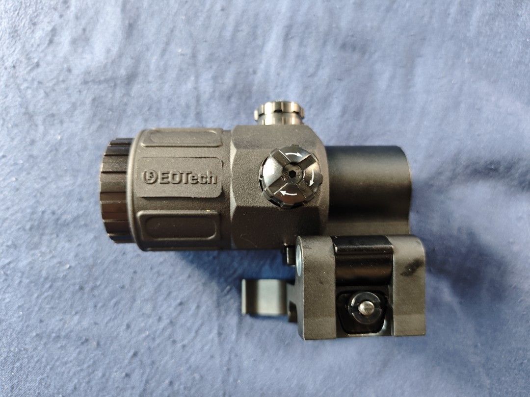 EOTech Red Dot Sight with Case (Category: Hiking & Camping) located in Quezon City. Submitted by j.c.declutter (Listing ID 1446413708, Image 2). Description: - EOTech G33 3x Magnifier - Includes hard case - Great for airsoft or similar applications - Feel free to ask questions.