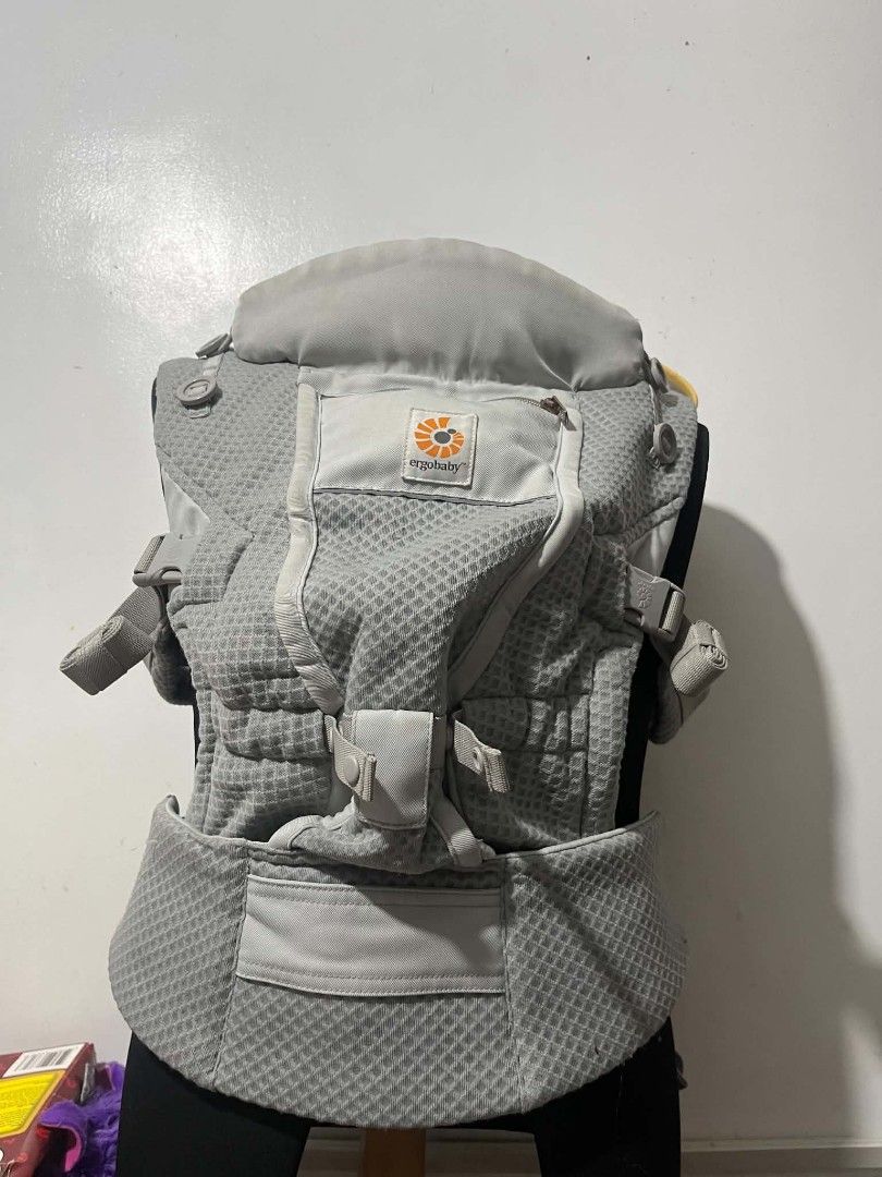 Ergobaby Adapt soft flex mesh perl grey (Category: Carriers & Slings) located in Cavite. Submitted by dimple082 (Listing ID 1446536831, Image 1). Description: .