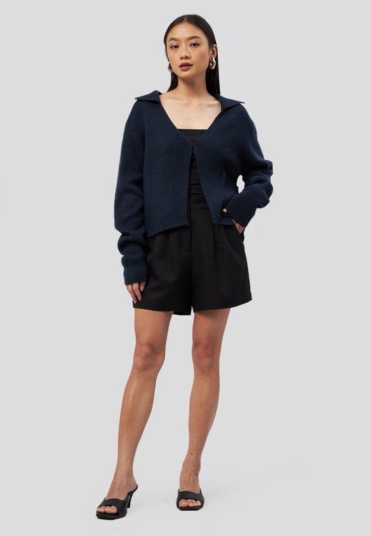 Executive Outer (Kategori: Baju Luaran) berada di Jakarta Pusat. Dikirim oleh aydemarp71542 (ID iklan 1446383458, Gambar 1). Deskripsi: .