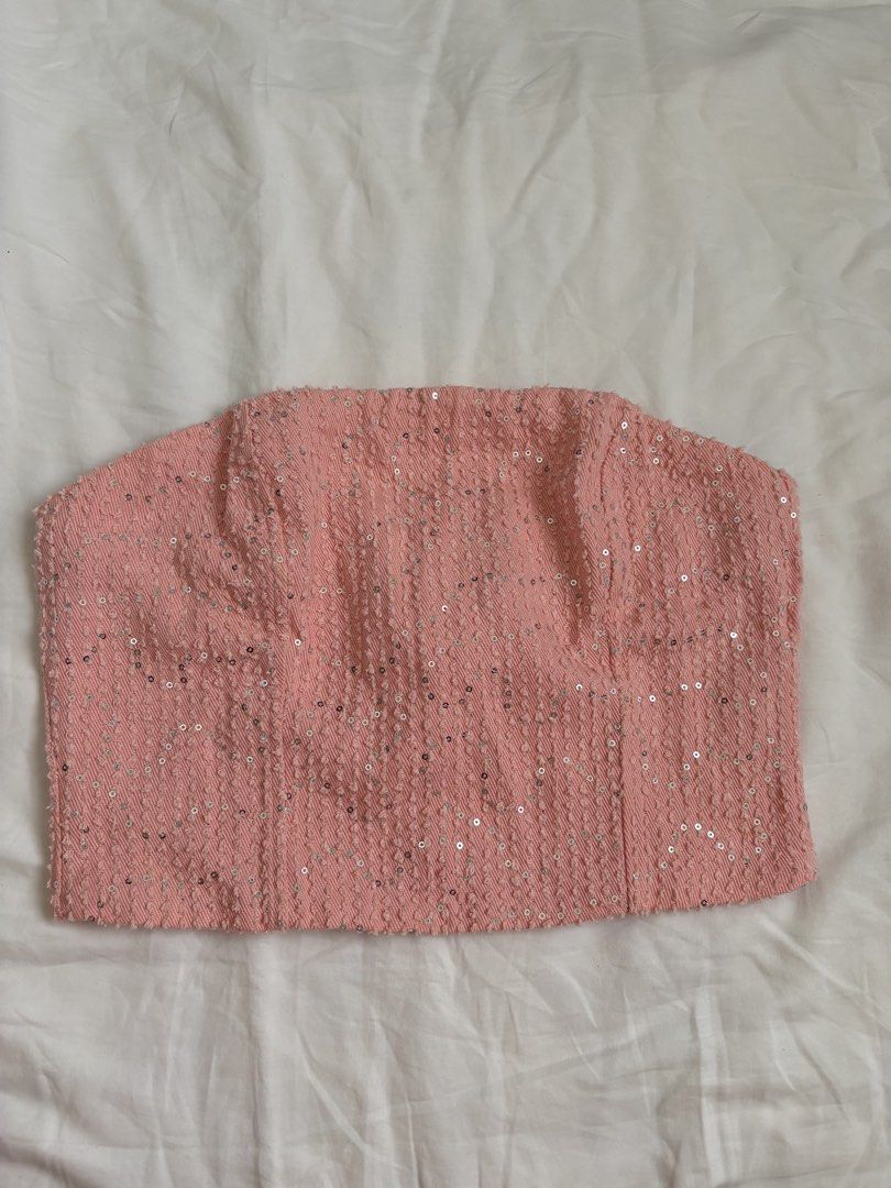 Forever 21 Pink Sequin Strapless Corset Top Size S (Category: Others Tops) located in Taguig. Submitted by cftbncs (Listing ID 1446399218, Image 1). Description: - Forever 21 pink strapless top - Covered in sparkly sequins - Zipper closure at the back - Lined inside - Perfect for parties or a night out - Size S.