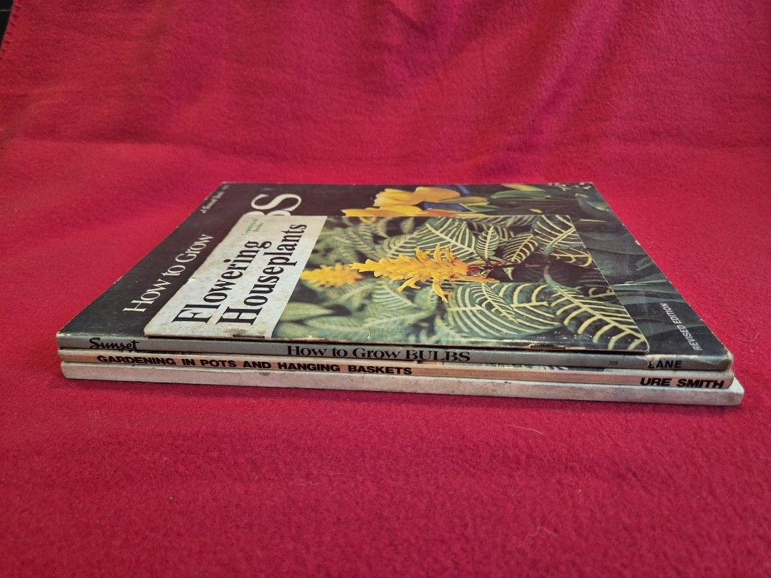 Gardening books (Category: Storybooks) located in Makati City. Submitted by maydeleo1 (Listing ID 1446407681, Image 2). Description: Gardening books take all for Php300 1. Philippine Gardeners 2. Gardening in pots & hanging baskets 3. How to Grow Bulbs 4. Flowering Houseplants Pre-loved RFS - decluttering.