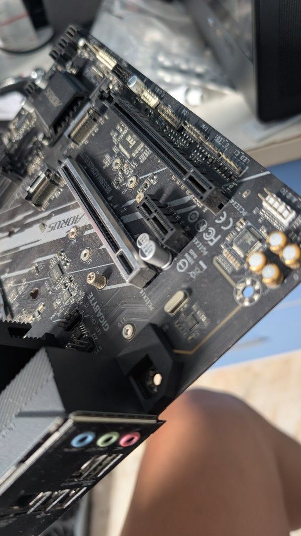 Gigabyte AORUS Motherboard494517512810670082