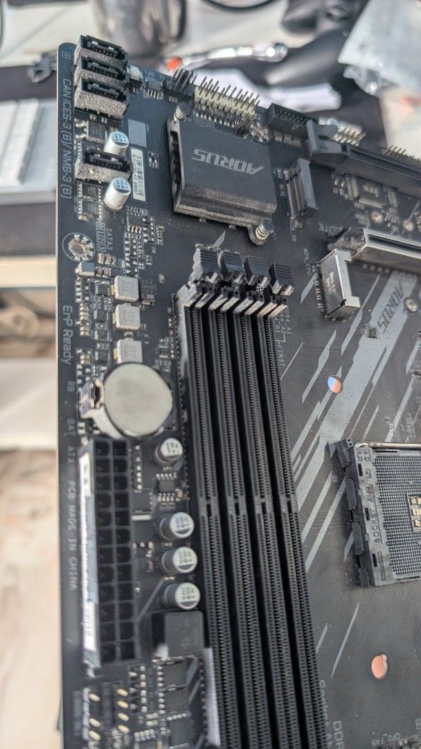 Gigabyte AORUS Motherboard494517512810670083
