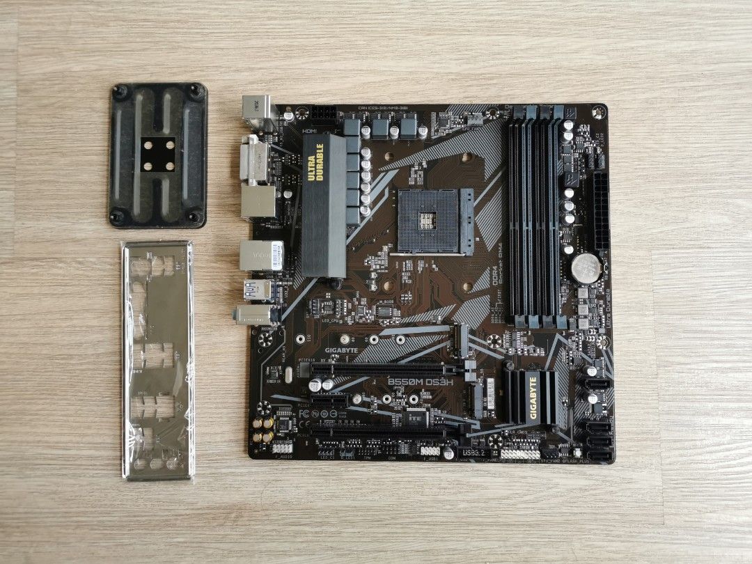 Gigabyte B550M AM4 mother board