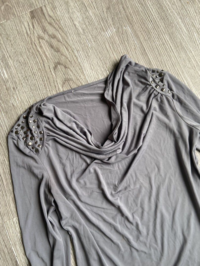 Grey Draped Cowl Neck Studded Top | Indie Sleaze (Category: Longsleeves) located in Manila. Submitted by catlia (Listing ID 1446400570, Image 2). Description: S-M.