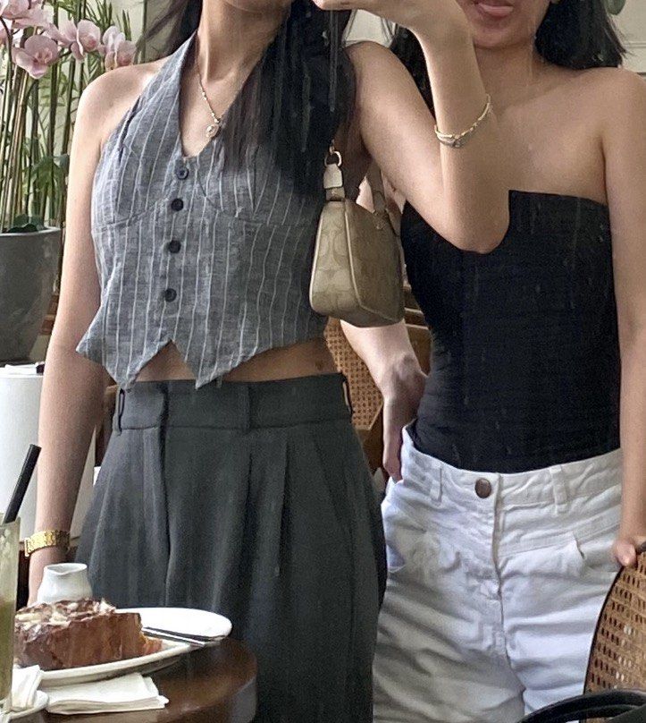 Grey Pinstripe Halter Vest Top (Category: Sleeveless) located in Manila. Submitted by verondezvouz (Listing ID 1446496118, Image 1). Description: - Grey pinstripe halter vest - Cropped fit - XS - MOD: JNT.