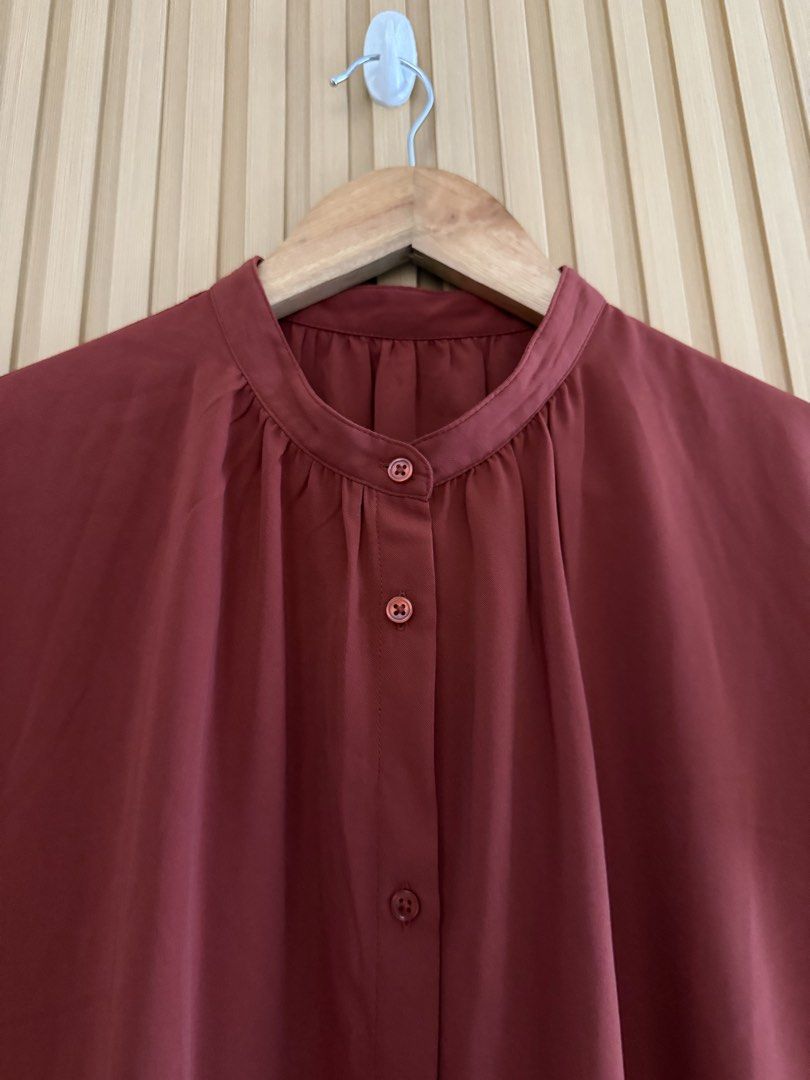 Gu terracotta drape button down top (Category: Blouses) located in Makati City. Submitted by cutefabph (Listing ID 1446470250, Image 3). Description: 🛍️Pls.take time to read… 🛍️ Pls take note that some ww photos are inspired & not the actual one itself. 🛍️🛍️Gentle Reminder:🛍️🛍️ We measured every item esp trousers & other bottoms thru flat-lay… We will not allow refund & return anymore. So pls take time to read the description box to avoid h