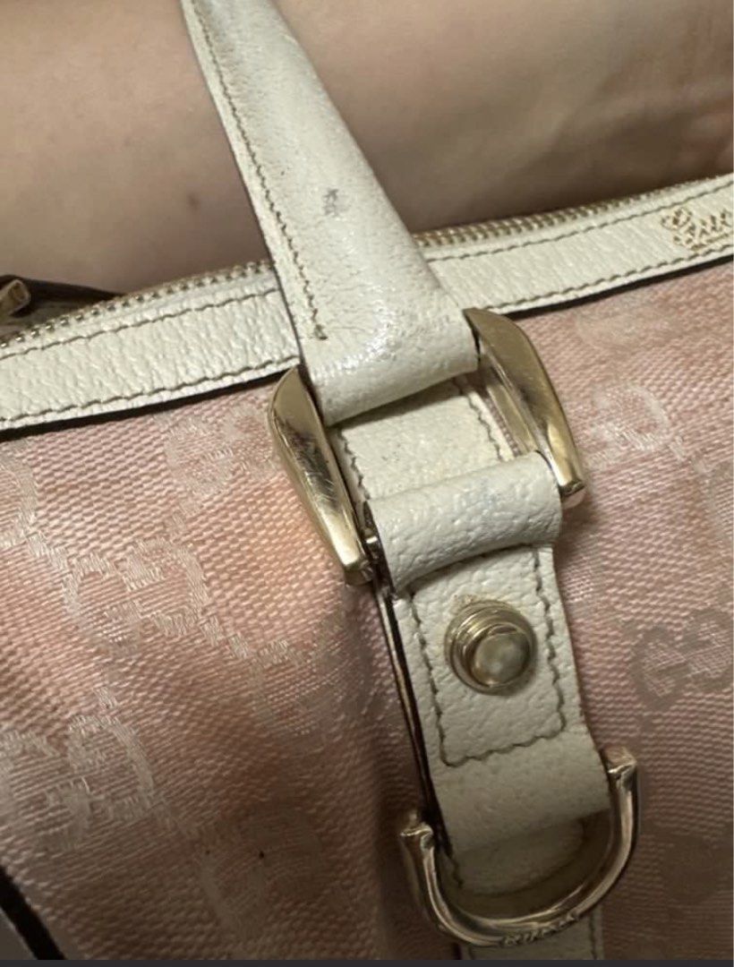 Gucci (Category: Shoulder Bags) located in Manila. Submitted by dashlux (Listing ID 1446379068, Image 3). Description: .