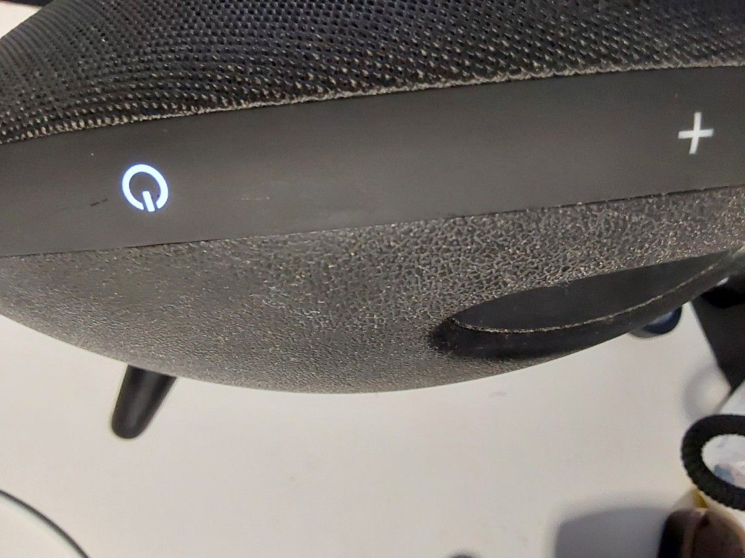 Harman Kardon Bluetooth Speaker494749896535582721