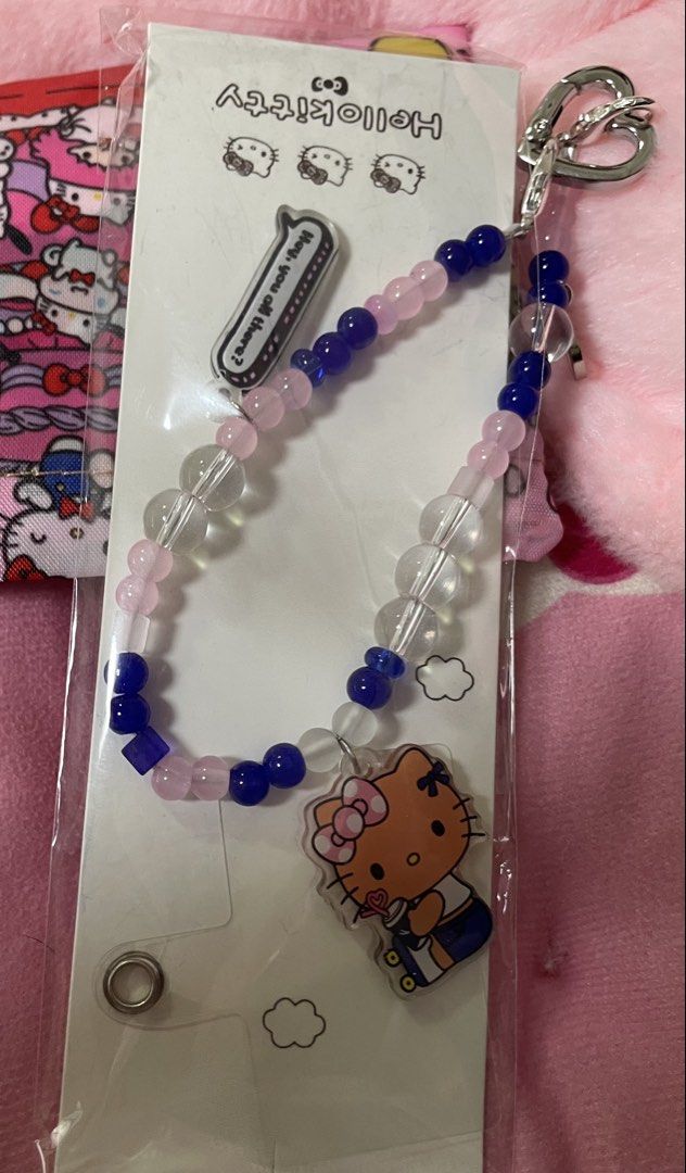 Hello kitty (Category: Bracelets) located in Singapore. Submitted by goldenrabbit-389abe (Listing ID 1446357042, Image 1). Description: .