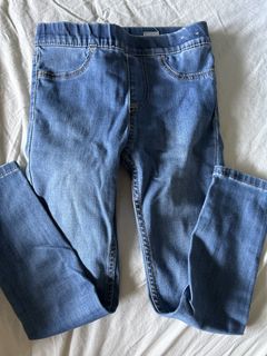 (Category: ) located in . Submitted by pnmpreloved (Listing ID 1446422931, Image 1). Description: .