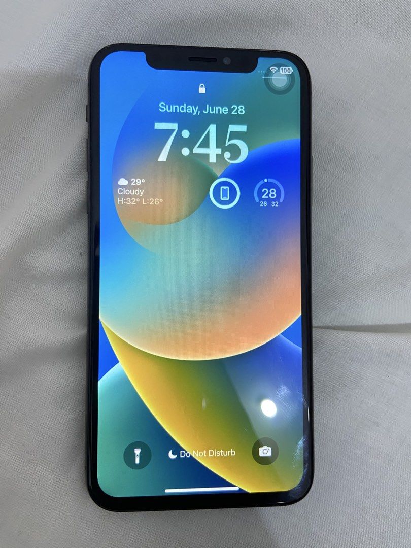IP X SERIES (Category: iPhone X Series) located in Manila. Submitted by _mriaemlga (Listing ID 1446467457, Image 1). Description: ip x in black, 64GB (just need battery replacement) available all network (wifi + cellular data) 📌lcd replacement (but still in good condition) - With original box - With 2 cases - With cable - Wisken Tempered Glass Installed - Minor issue: micro dents on side as shown in the pictures ps: not available for meet up PM 