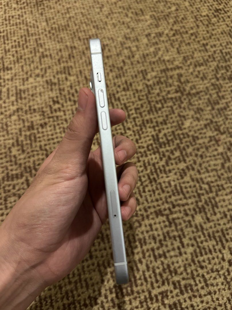 iPhone 15 Plus (Category: iPhone 15 Series) located in Antipolo. Submitted by s.kwon (Listing ID 1446397246, Image 3). Description: iPhone 15 Plus 128 GB 86% Battery Health Factory Unlocked Never Opened -Signs of usage (Dents/Scratches.