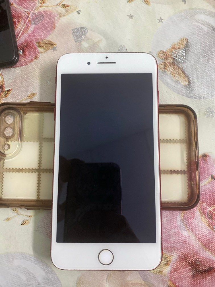 iPhone 7 plus (Category: iPhone 7 Series) located in Dungun. Submitted by Amirah214 (Listing ID 1446503563, Image 1). Description: iPhone Ada kerosakan Bahagian speaker atas tk berfungsi Kamera belakang sekejap gegar sekejap okey Yg lain tiada masalah masih cun Harga dipinta Rm 300.00 blh nego lagi Serious buyer only .