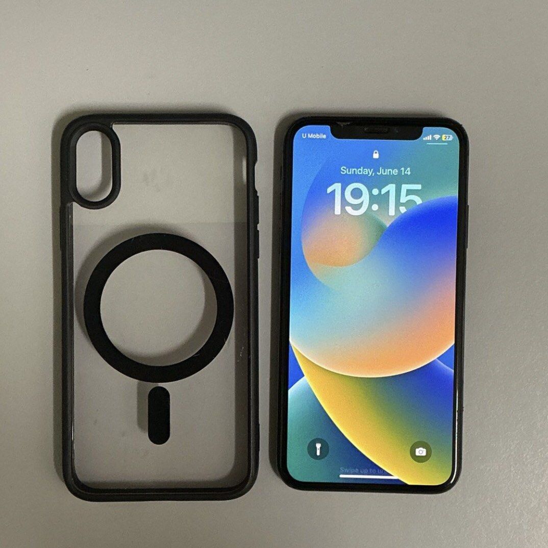 iphone x (read description!!) (Category: iPhone X Series) located in Kuala Lumpur. Submitted by delightremember (Listing ID 1446474333, Image 1). Description: ‼️‼️NO JOY BUYER‼️‼️ ‼️‼️NO FUSSY BUYER‼️‼️ IPHONE X COLOUR: Space Grey STORAGE: 64GB CONDITION: Overall still very good and smooth. Everything works perfectly. BATTERY HEALTH: 77% TRUE TONE: ✅ FACE ID: ✅ BATTERY: Original Apple (Replaced) IOS: Supports up to iOS 16 only. Does not support i