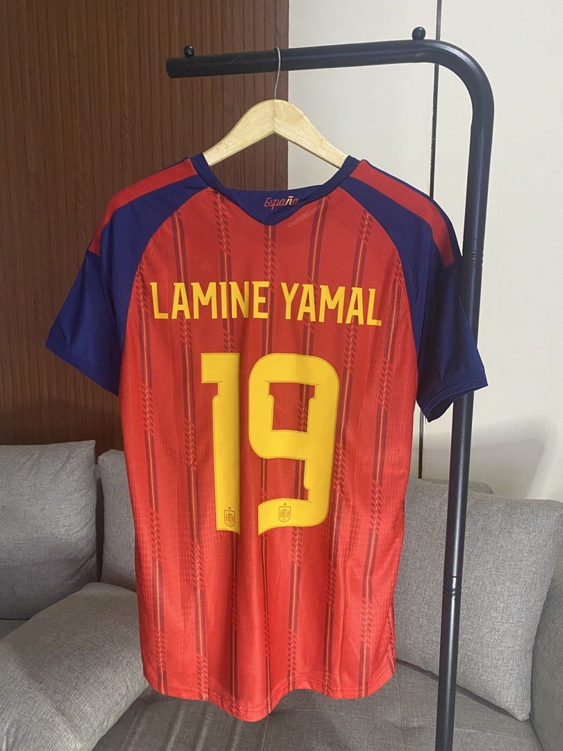 Jersey Spanyol Home 2026 player issue (Kategori: Atasan) berada di Jakarta Pusat. Dikirim oleh providerbdc (ID iklan 1446500848, Gambar 1). Deskripsi: size L 52x74 cm nameset lamine yamal IMPORT HK HIGH QUALITY lokasi jakarta .