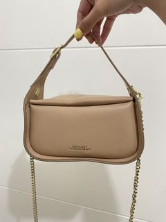(Kategori: ) berada di . Dikirim oleh drizzyinparis (ID iklan 1446446280, Gambar 1). Deskripsi: .