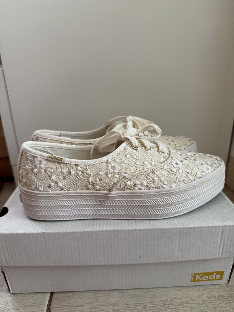 Keds Point Lace Shoes (Category: Sneakers) located in Bacoor. Submitted by c8declutters (Listing ID 1446408380, Image 1). Description: Keds Point Lace Shoes Color: Creme Size: 6.5 Condition: used a few times Price: ₱1,500.