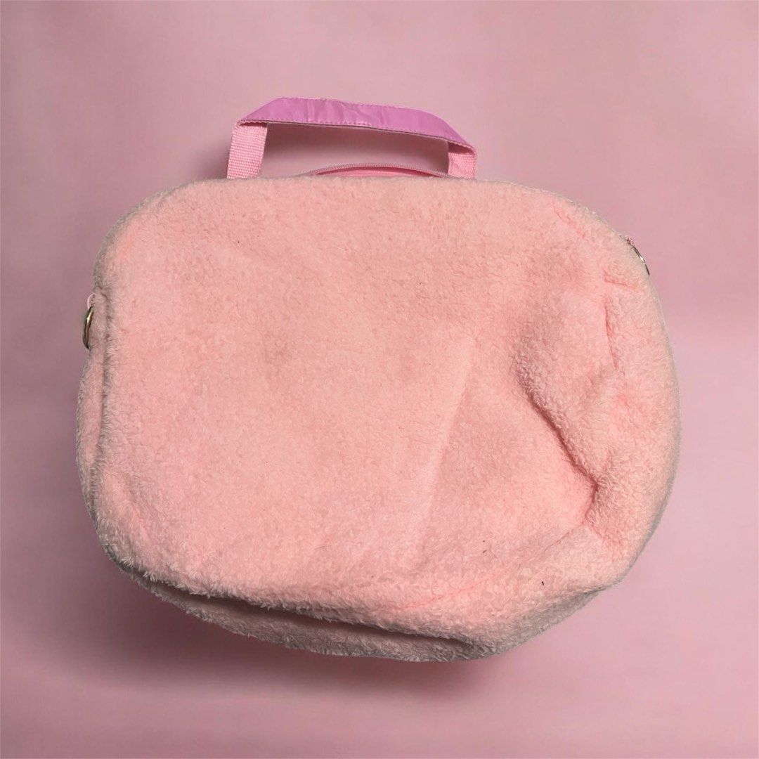 Nintendo Kirby Sling Bag - (see through pocket) (Category: Sling Bags) located in General Trias. Submitted by aizapandecluttershop (Listing ID 1446532943, Image 2). Description: Used 1 lang po, from japan.. super cute nya.. see through pocket.. Madami kayo pwede ilagay.. may sling po sya...