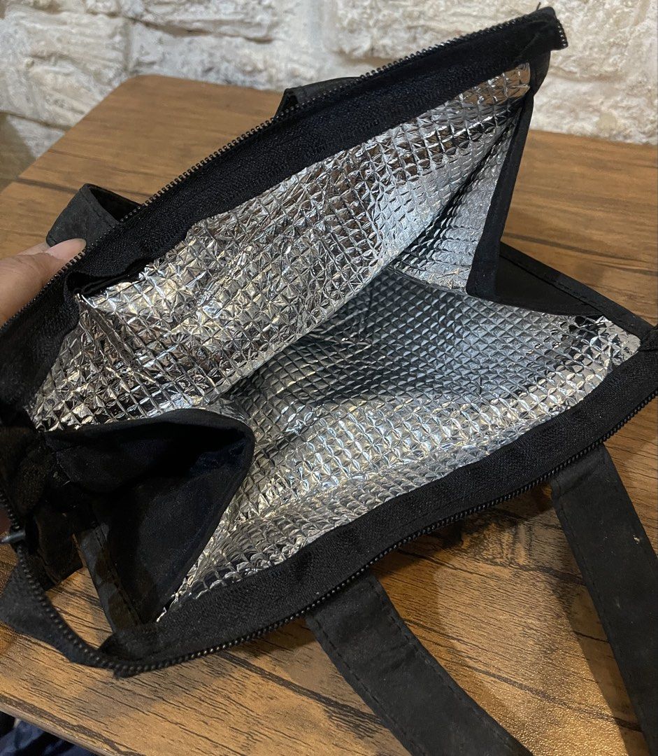 Kitinto Thermal Bag (Category: Food Organization & Storage) located in San Fernando. Submitted by japansurpluselyu (Listing ID 1446481238, Image 2). Description: .